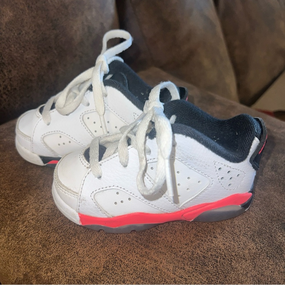 Nike Kids White and Red Sneakers